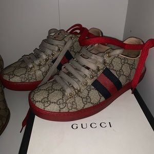 Gucci Sneakers